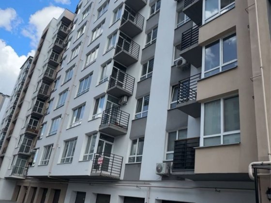 Продам  ЖК" Дніпропетровська Брама- 2" Слобожанское