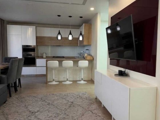 Квартира, де між "подивитись" і "жити" - один крок Слобожанское