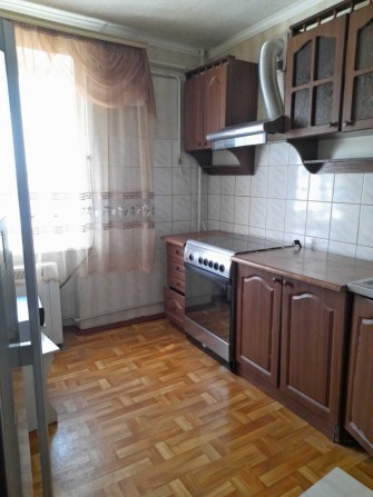 Продаж 3 кімнатної квартири, м.Радомишль. - фото 1