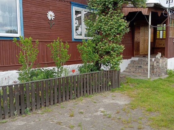 Продам квартиру в будинку в місті Олевськ зі зручностями, поряд атб, в