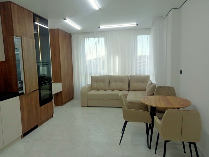 Квартира від власника!Продам 1 кв. в IQ хаус,з ремонтом та меблями - фото 1