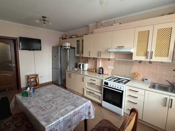 Продається 2-кім. квартира в жк Калинова слобода 1 Крихівці
