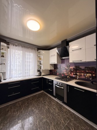 Є-Осеоя, Є-відновлення. Велика 5-ти кімнатна квартира. - фото 1