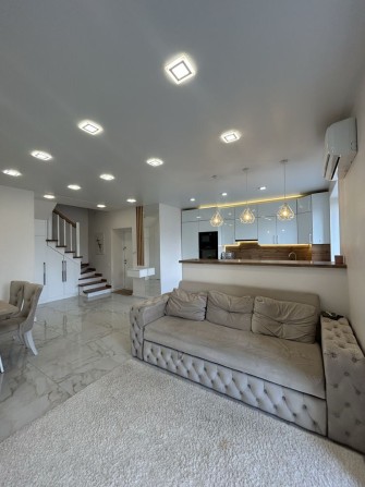 ТЕРМІНОВО квартира біля озера .Власник - фото 1