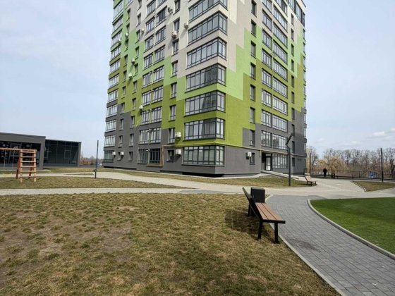 1.5 кімнатна квартира, з авторським ремонтом.