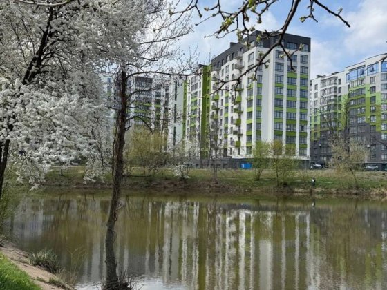 Продаж готовоі елітноі кварири на березі озера ЖК «Міленіум»  перша лінія Крихівці
