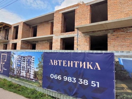Продаж 2-кім. квартири (64 м²) в передмісті Івано-Франківська Крихівці