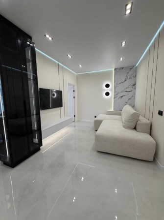 Шикарна трикімнатна квартира 93 м2. - фото 1