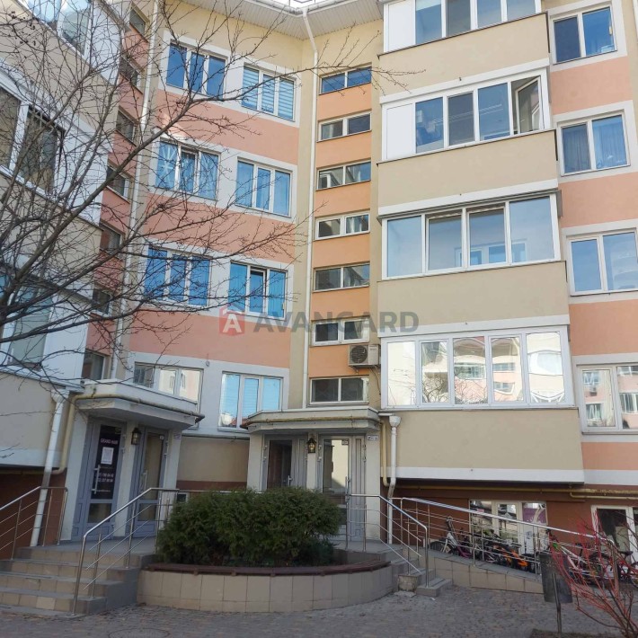 Продаж квартири з власним двориком, ЖК Петрівський квартал - фото 1