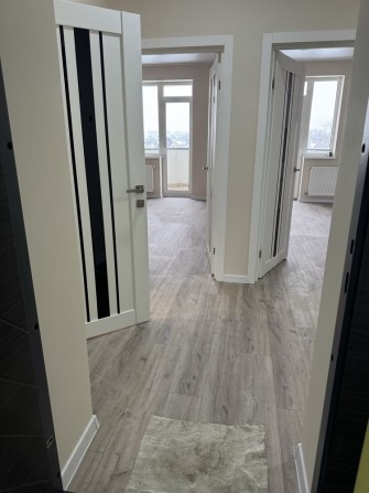 1к квартира в с. Гатне - фото 1