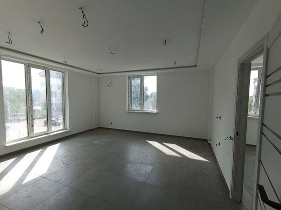 Продам квартиру евродвушка с. Гатне  в новобудові Гатное