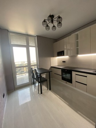 Продам 1-к квартиру 40 м.кв. ЖК Paradise Avenue - фото 1