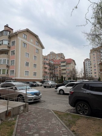 2  к. квартира  ЖК Петрівський квартал з видом на фонтани! - фото 1