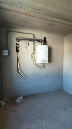 Продам 1к квартиру 40м2, Стяжка, штукатурка, газ.котел - фото 1