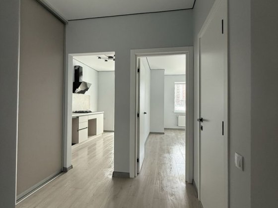 З новим ремонтом 1 к 38м2 Львівський Затишок Святопетрівське