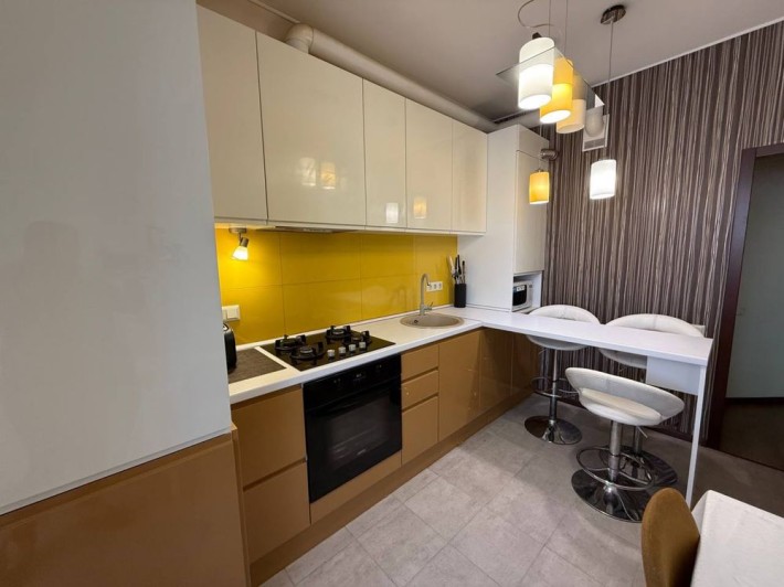 Продаж чудової 2к , дворівневої квартири, ЖК Петрівський квартал - фото 1