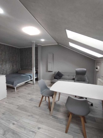 Простора 1-кімнатна квартира-студія 47 м² | Ворзель | можна заїжджати - фото 1
