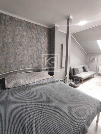 Продам 1 кімнатну квартиру студію з ремонтом у Ворзелі, вул. Щаслива 10 - фото 1