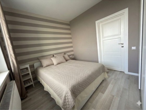 Без % Продаж Глушкова, 9г Голосіївський Лесники