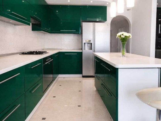 Продаж просторої 3-кімнатної квартири в ЖК «Петрівський квартал», вул. Богдана Хмельницького, 11-А. Святопетрівське