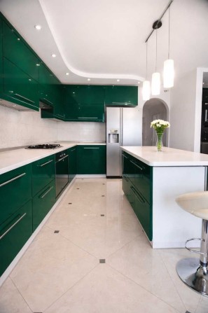 Продаж просторої 3-кімнатної квартири в ЖК «Петрівський квартал», вул. Богдана Хмельницького, 11-А. - фото 1