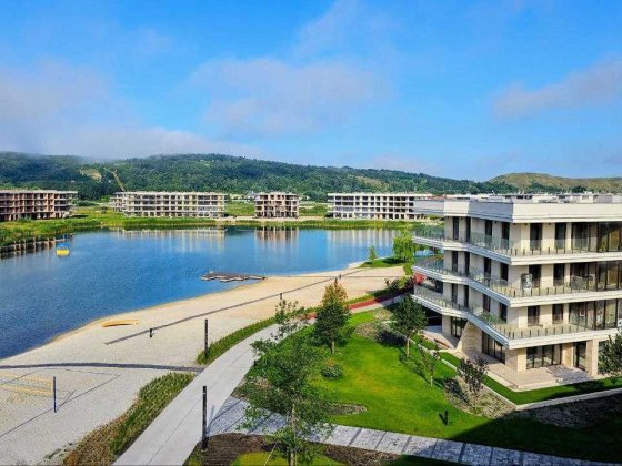 Готова квартира 90,2 кв.м з терасою, видом на озеро в PARK LAKE CITY Підгірці