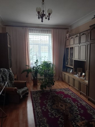 Продам 3-х кімнатну квартиру в місті Узин. - фото 1