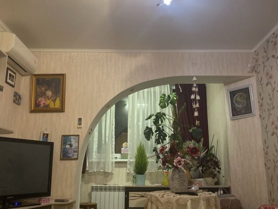 Продаеться квартира в 6 кв в Милій Мила