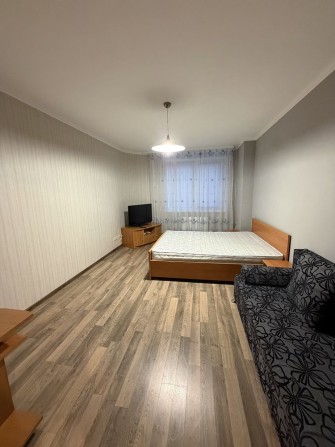 Продаж 1-кімнатноі квартири Чайки від власника - фото 1