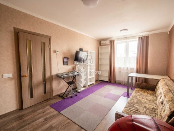 Квартира, 1к. Гарний стан. село Хотів, Партизанська, 1а Обухівський район