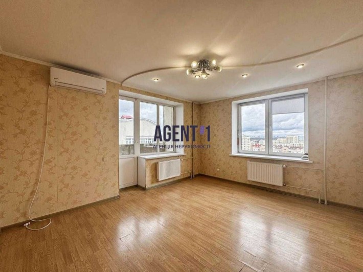 ЖК Чайка 3-кімн. квартира, 85 кв.м.  Лобановського 9  с.Чайки - фото 1