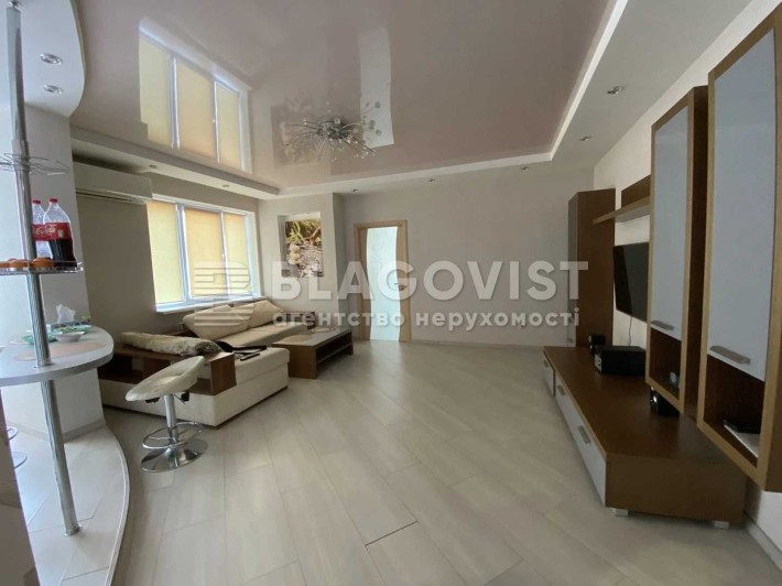 Продаж 2кімн. квартири 72м2 з ремонтом у с.Чайки, ЖК Брест-Литовський - фото 1