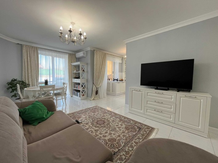 Продаж 3кім. гарний ремонт низький поверх ж/к Чайка вул.Лобановського - фото 1