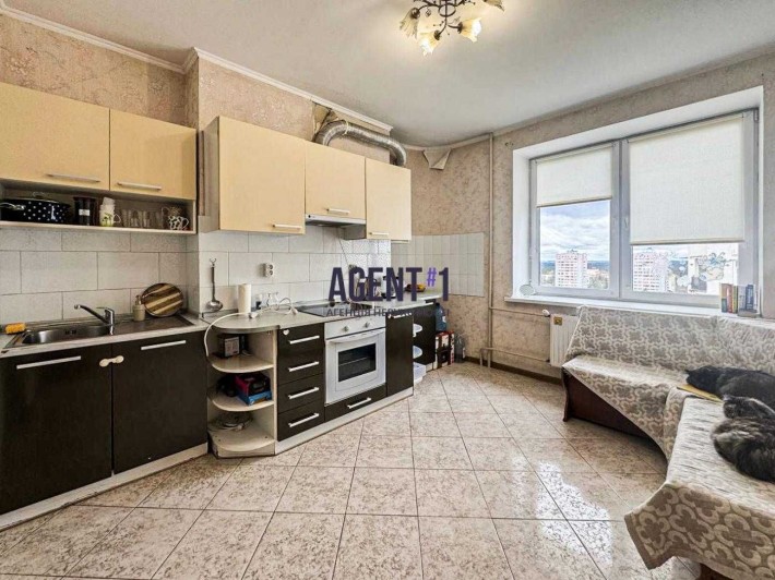 Видова 3-кімнатна квартира 85 кв.м. з ремонтом, ЖК Чайка вул. Лобановського 9 - фото 1