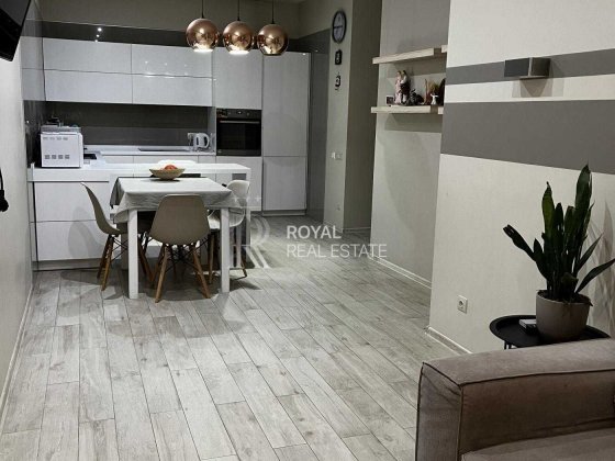 Продаж 3-кімнатної квартири 145 м2 з ремонтом 2 поверх ЖК «Чайка» вул. Лобановського 21 ! Чайки