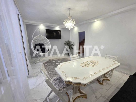 Продаж дворівневої чотирикімнатної квартири у Солонці | вул. Людкевича Солонка