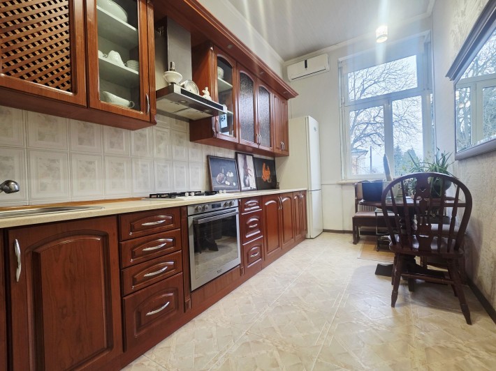 Продаж  квартири 66.8м.кв - фото 1