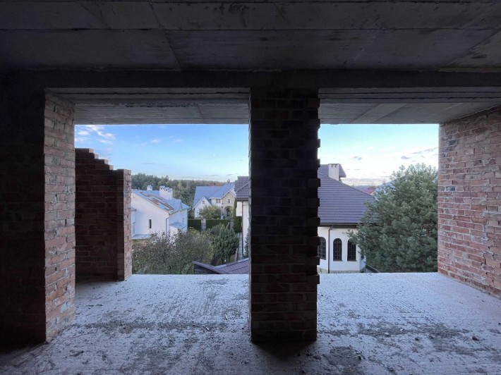 2‑к квартира 72.7 м² з панорамними вікнами та мансардою |18Г - фото 1