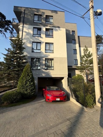 Продаж двокімнатної в новобудові з паркомісцем - фото 1