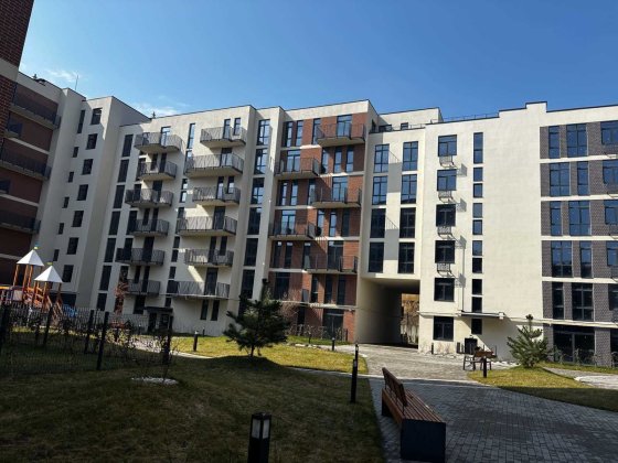 Продаж квартири в м. Винники Винники