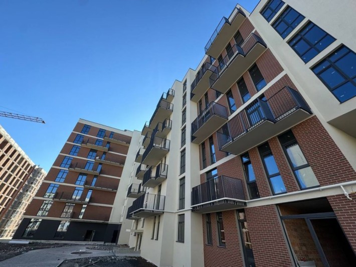Зданий будинок. Продаж! Винники. ЖК Перфект Лайф. 2кім з балконос - фото 1