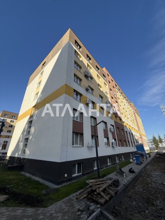 Терміновий продаж однокімнатної квартири з частковим ремонтом - фото 1