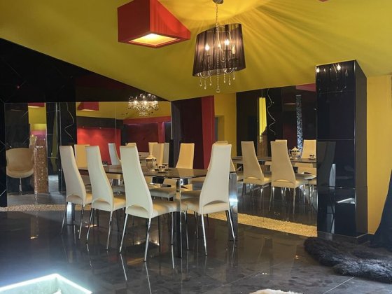 Продаж квартири Винники 270м2 з дорогим якісним ремонтом Винники