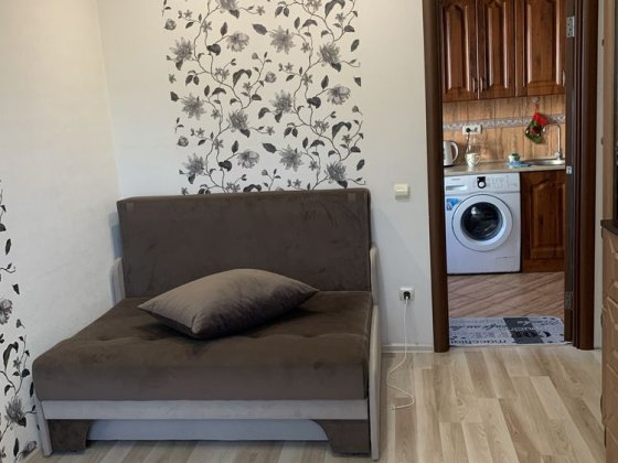 Продаж 1 кімн кв + 24 м кв НЕжитл . прим в м Жовква Жовква