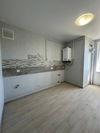 Трикімнатна з ремонтом ЖК Кекс - фото 1