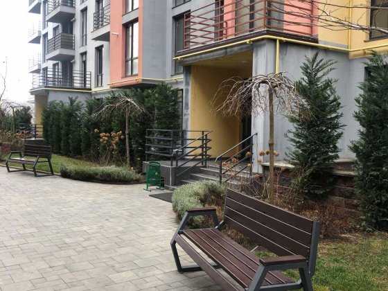 Продам 2 ком. квартиру ул. Марсельская  ЖК Приморские сады + терраса Крижанівка