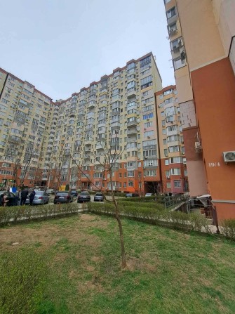 Уютная однокомнатная квартира в ЖК Радужный! Госпрограммы - фото 1