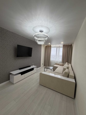 Таирово 2х ком кв  61.5м с балконом ЕВРОРЕМОНТ жк "58 Жемчужина" - фото 1