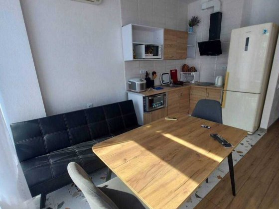 1 кімнатна квартира з ремонтом та меблями в новому ЖК!  До моря пішки 4-5 хвилин.