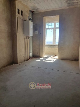Продам 3 ком квартиру 125 кв.м в ЖК Зеленый Мыс! Индвидуальное отопление (Газ)! Цена 80 000 у.е - фото 1